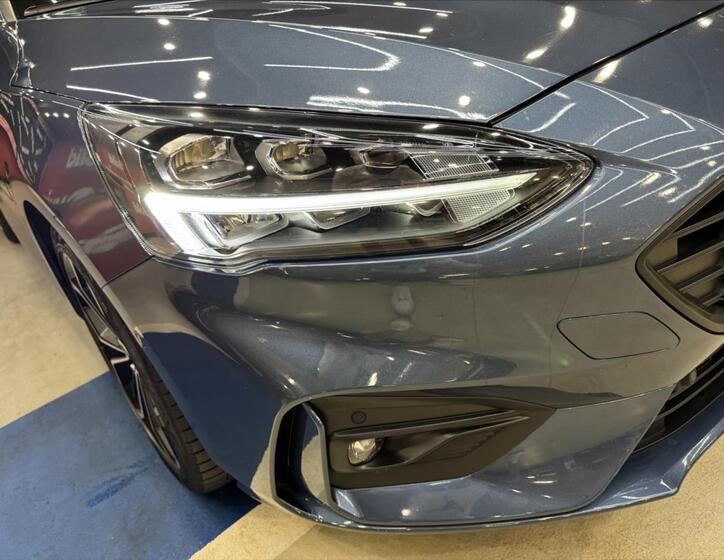 Ford Focus 12