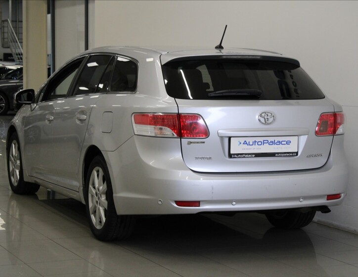 Toyota Avensis 3