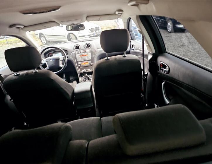 Ford Mondeo 26