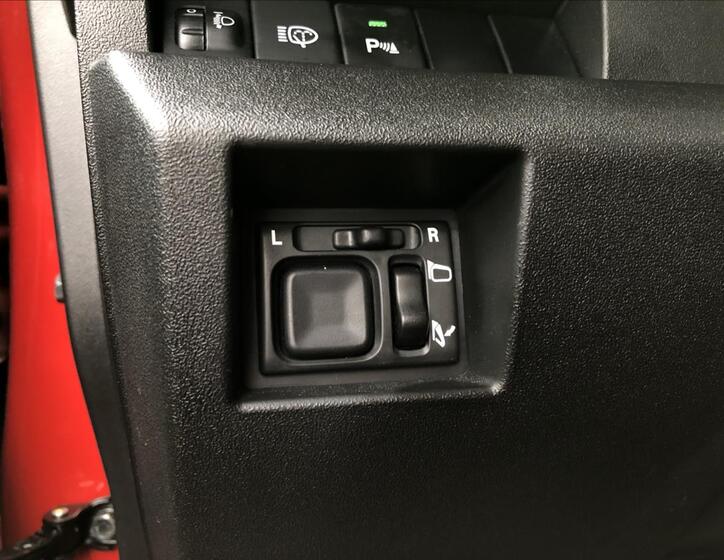 Suzuki Jimny 26
