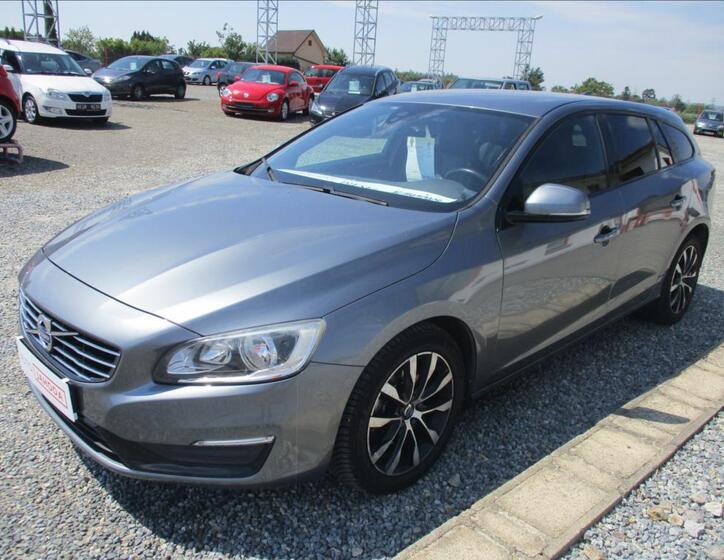 Volvo V60 3