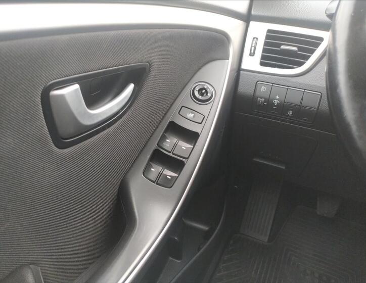 Hyundai i30 15