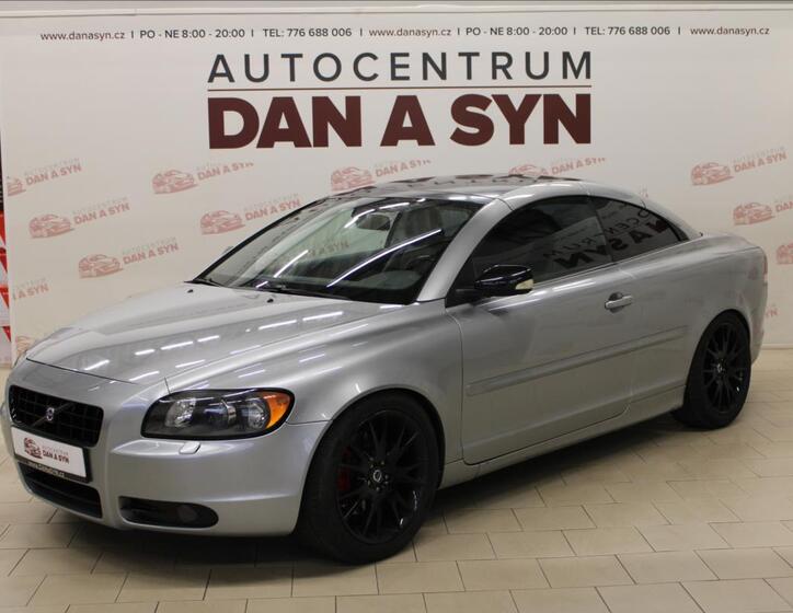 Volvo C70 1