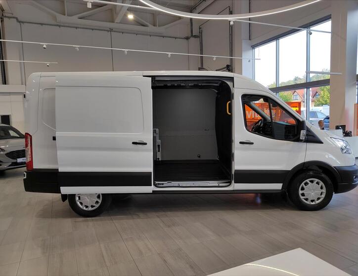 Ford Transit 14