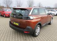Peugeot 5008 8