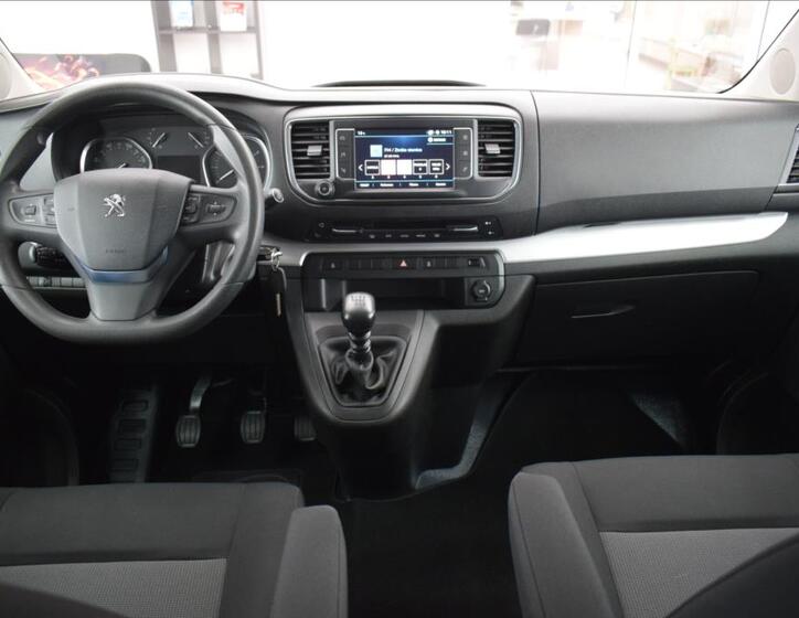Peugeot Traveller 16