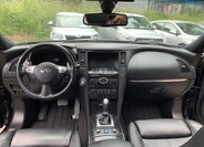 Infiniti QX70 9