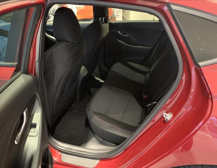 Hyundai i30 11