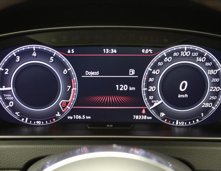 Volkswagen Golf 23