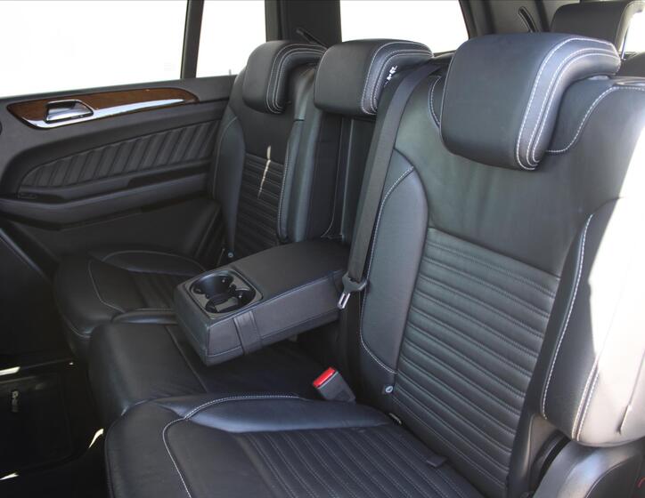 Mercedes-Benz GLS 12