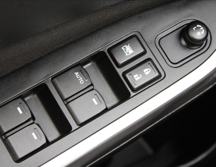 Suzuki Vitara 21