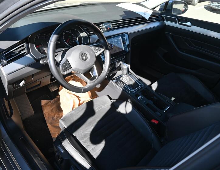 Volkswagen Passat 2