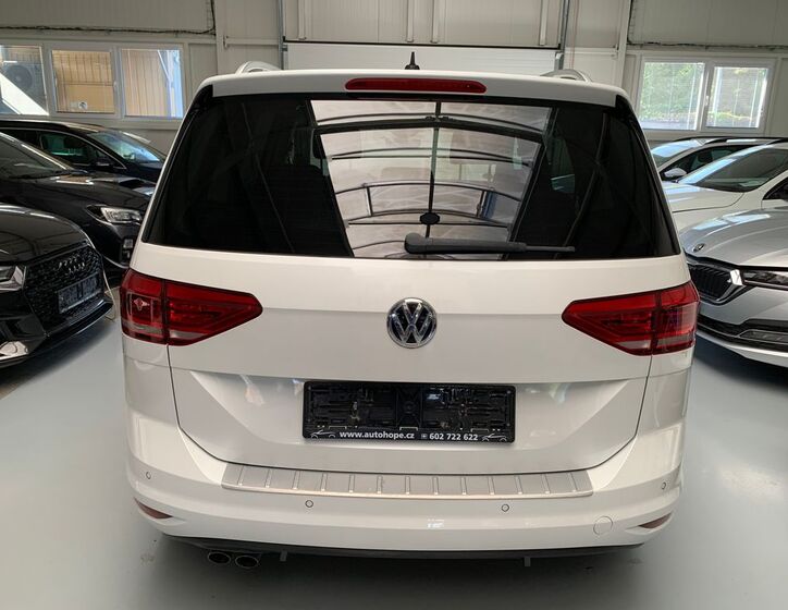 Volkswagen Touran 5