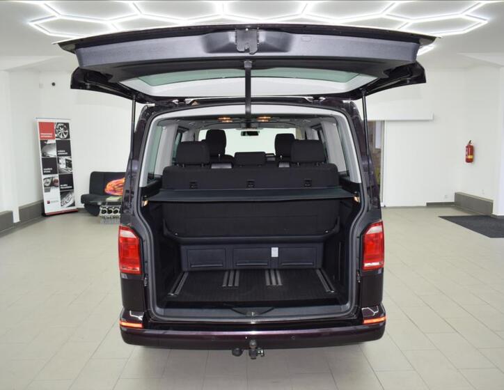 Volkswagen Multivan 12