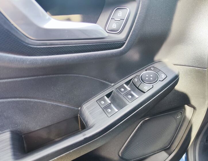 Ford Kuga 28
