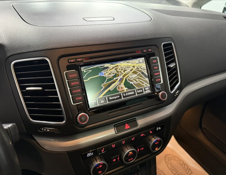 Volkswagen Sharan 12