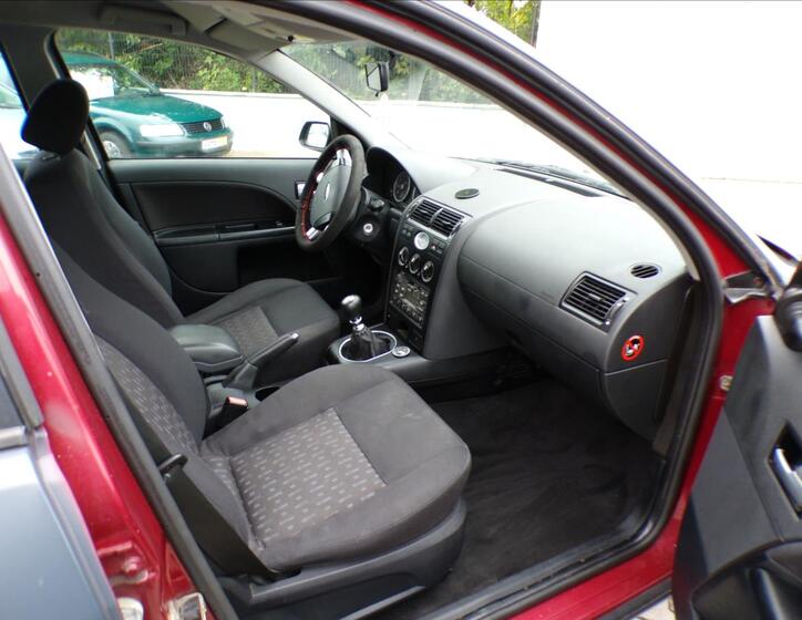 Ford Mondeo 17