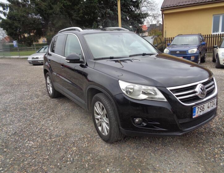Volkswagen Tiguan 1