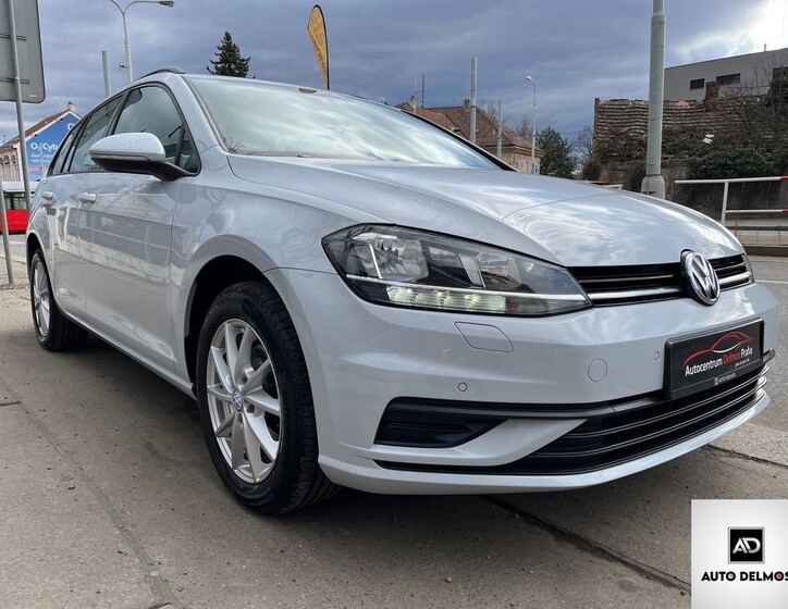 Volkswagen Golf 11