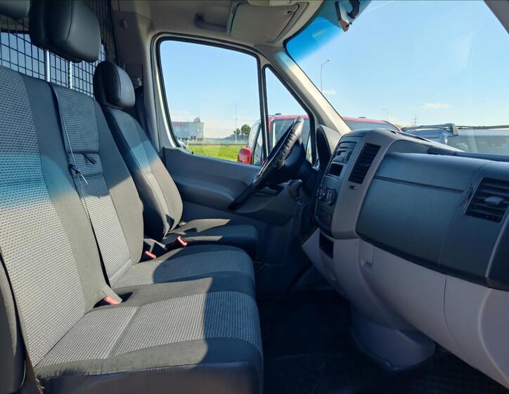 Mercedes-Benz Sprinter 18