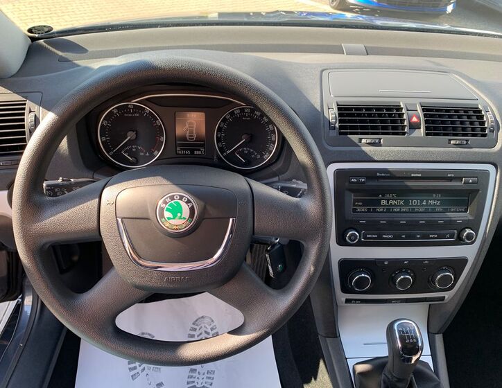 Škoda Octavia 12