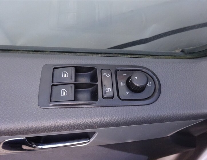 Volkswagen Multivan 21