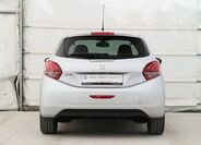 Peugeot 208 7