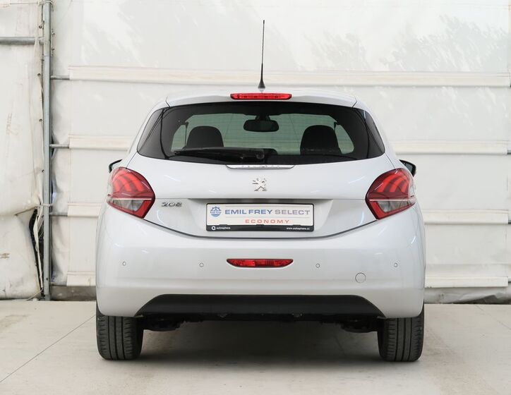 Peugeot 208 7