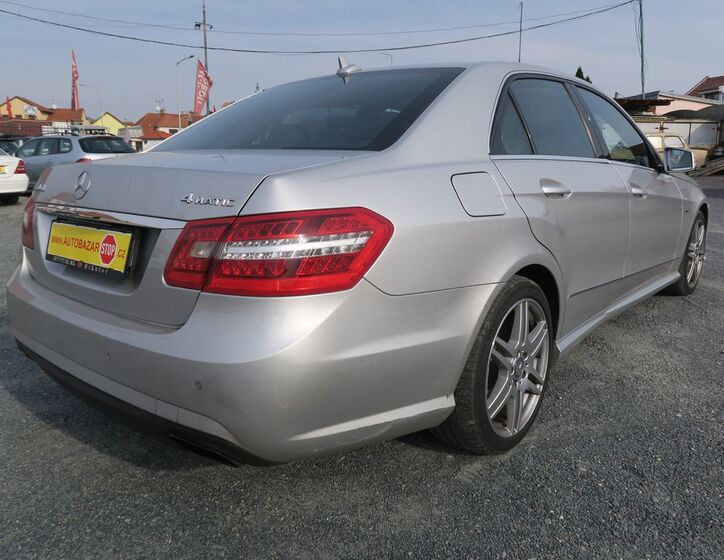Mercedes-Benz Třídy E 6
