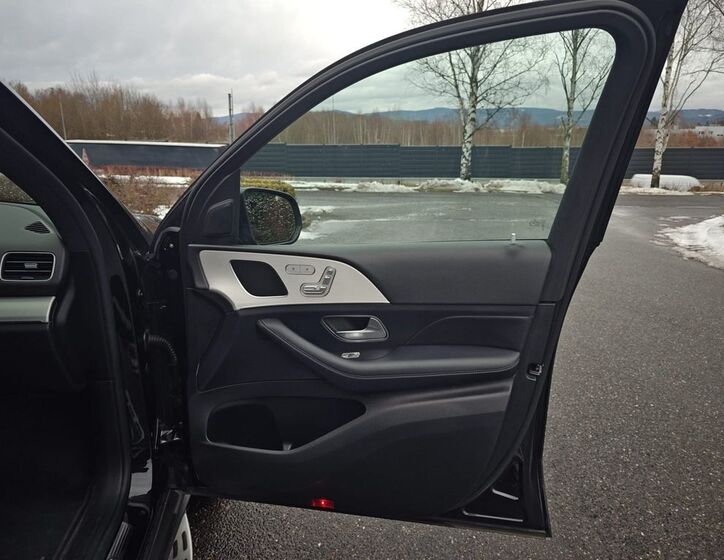 Mercedes-Benz GLE 18