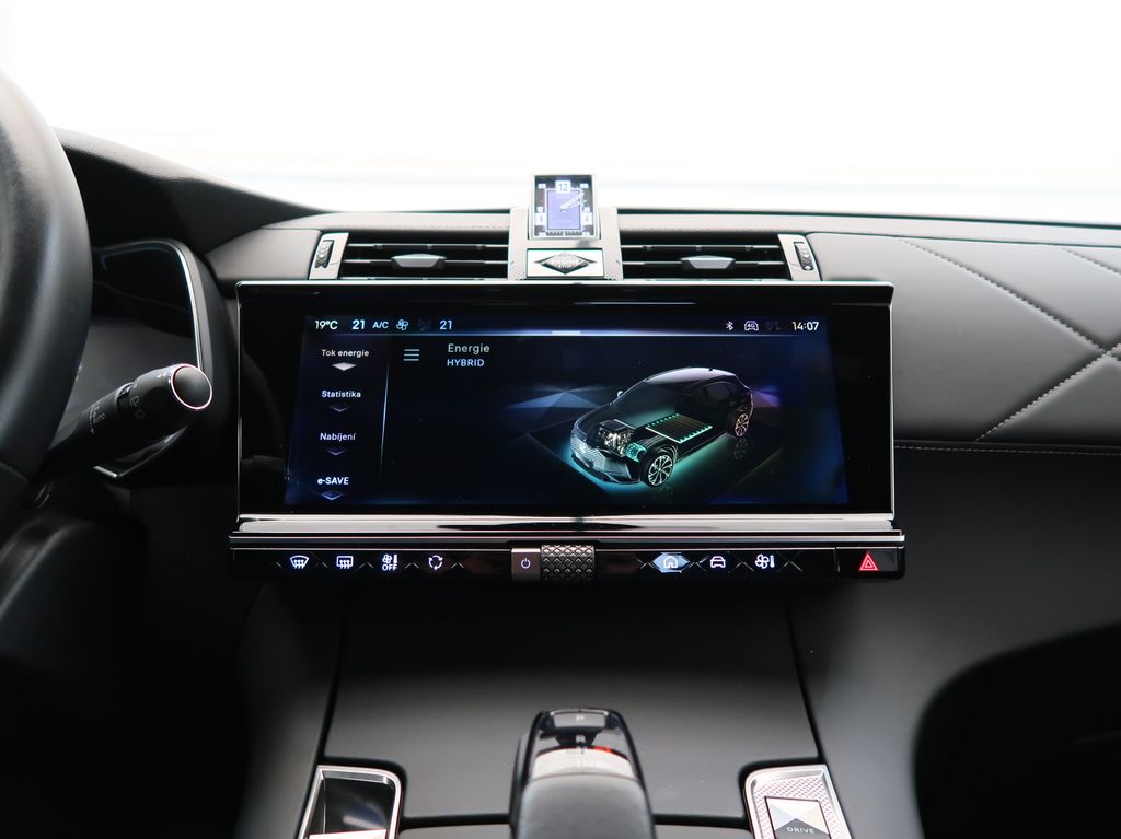 DS Automobiles DS7 Crossback