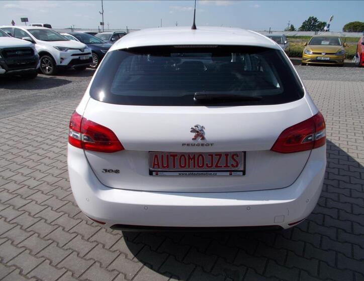 Peugeot 308 10