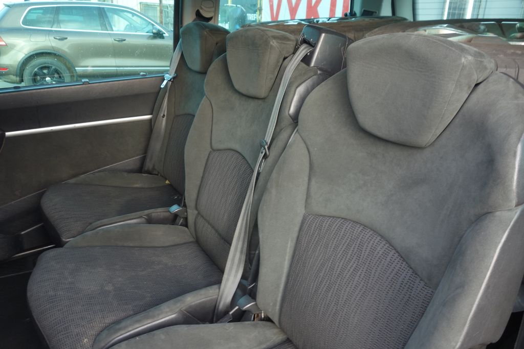 Peugeot 807