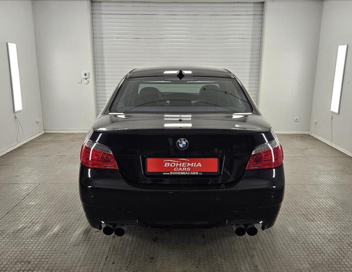 BMW M5 5