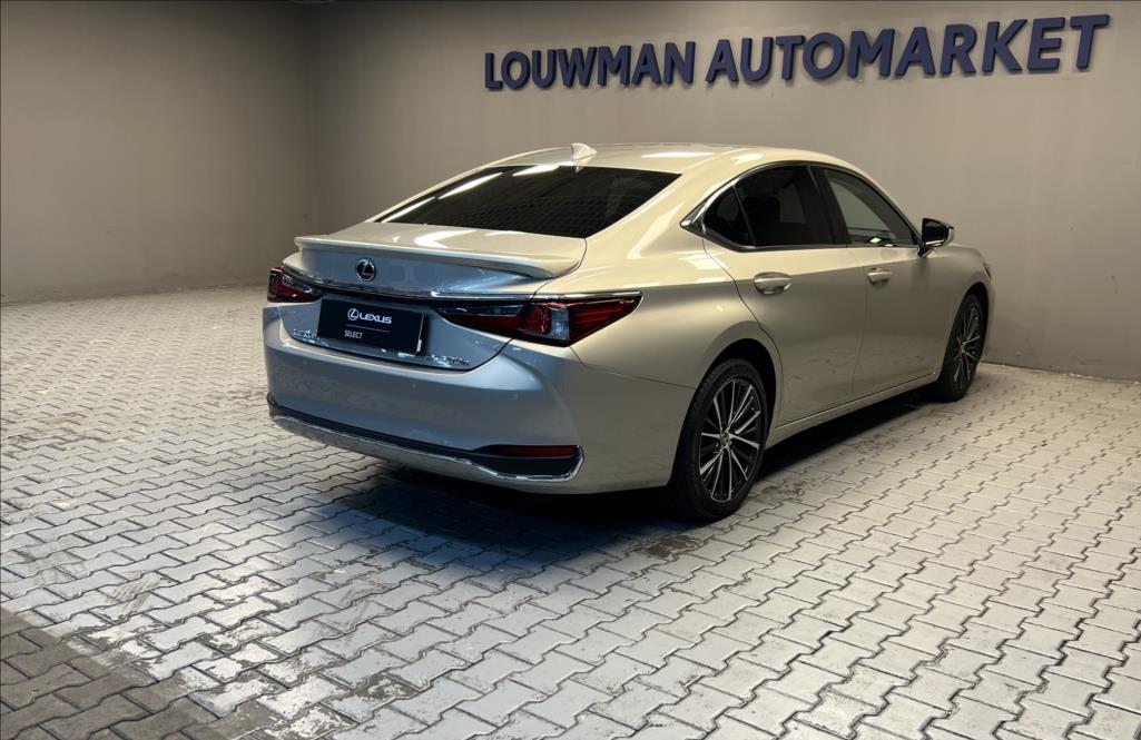 Lexus ES 300h