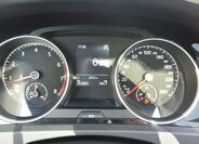 Volkswagen Golf 21