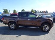 Nissan Navara 2
