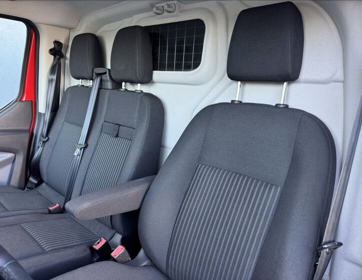 Ford Transit Custom 28