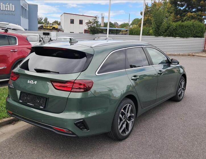 KIA Ceed 10