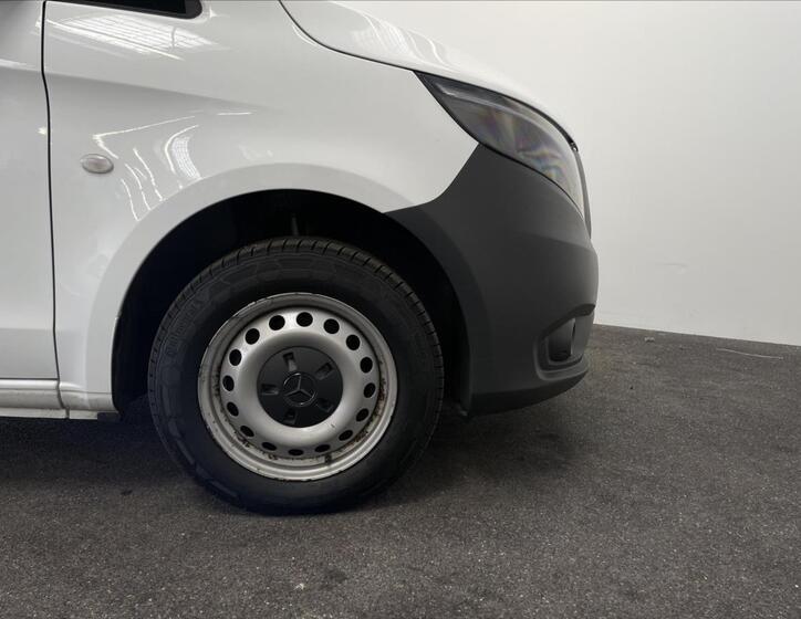 Mercedes-Benz Vito 18