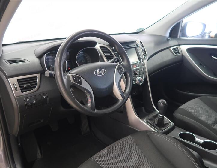Hyundai i30 10