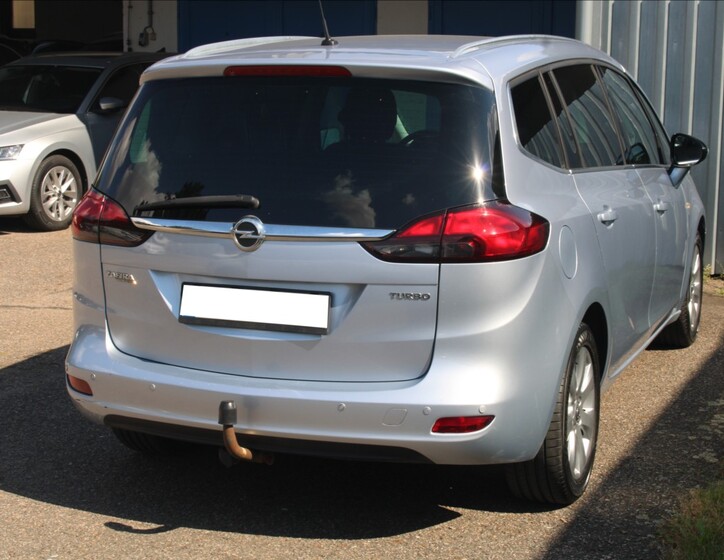 Opel Zafira 8