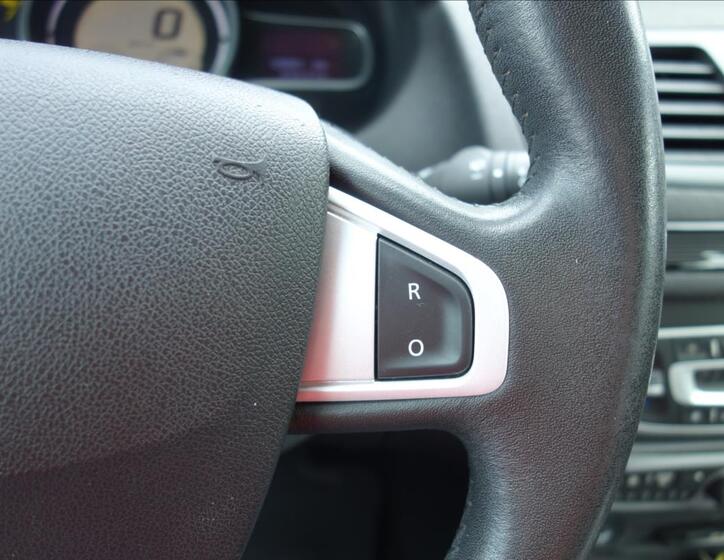 Renault Mégane 25