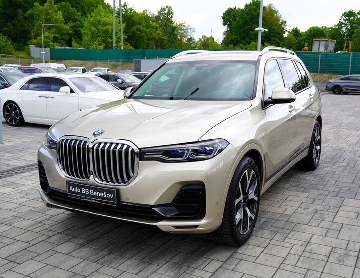 BMW X7 2