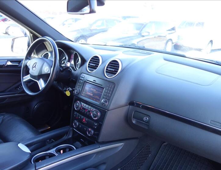 Mercedes-Benz GL 14