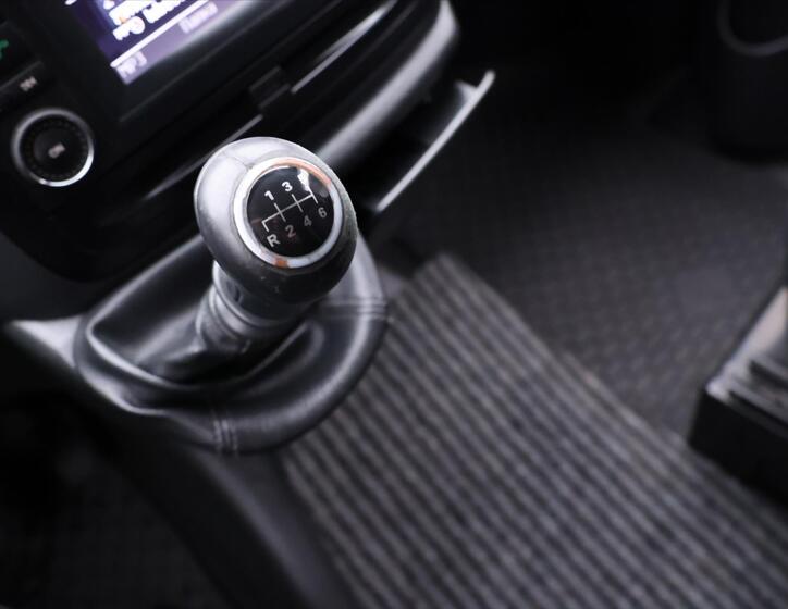Mercedes-Benz Vito 25