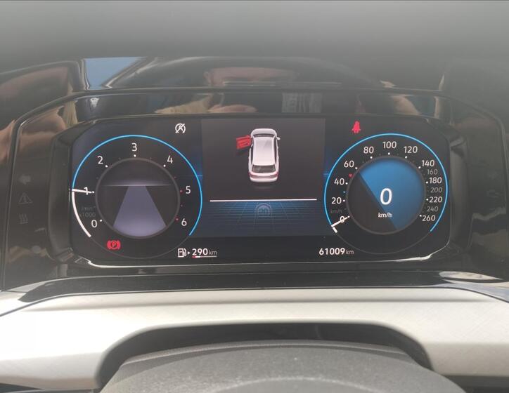 Volkswagen Golf 11