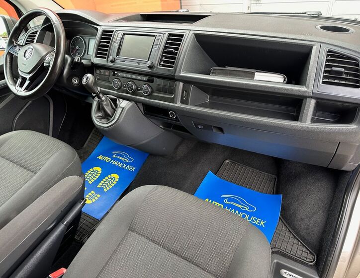 Volkswagen Caravelle 13