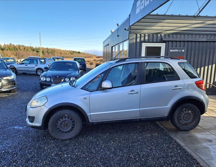 Suzuki SX4 14