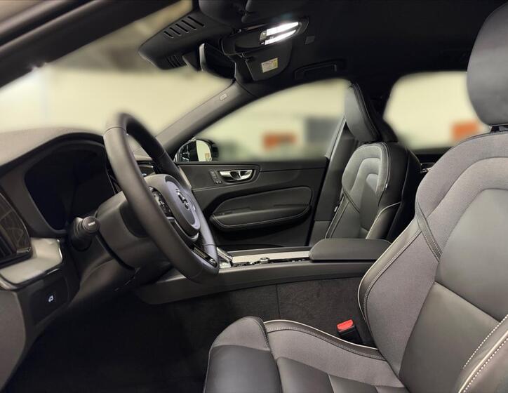 Volvo XC60 7